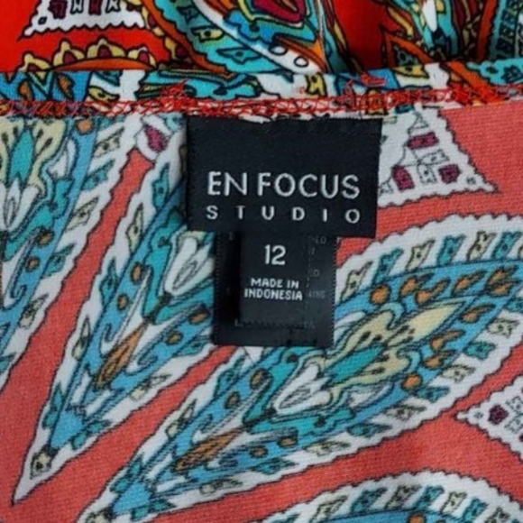 EnFocus Studio Dress - Picture 2 of 2